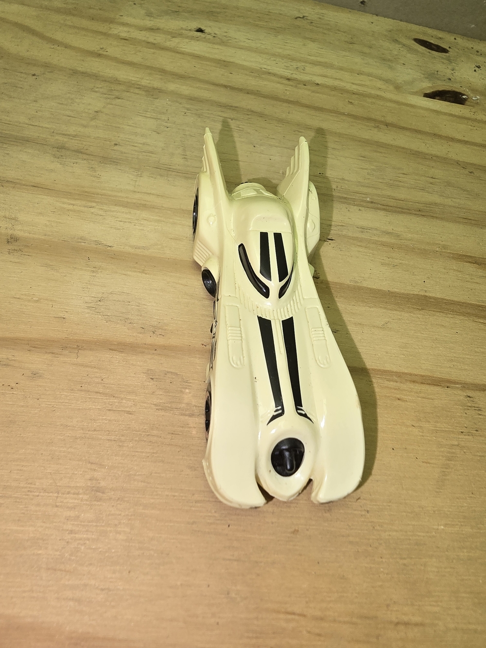 Cream Vintage-Style Hotwheels Car 2004. Blue Hotwheels Car 2023